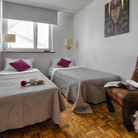 V Ajax Warsaw Bed&Breakfast Rooms Extérieur photo